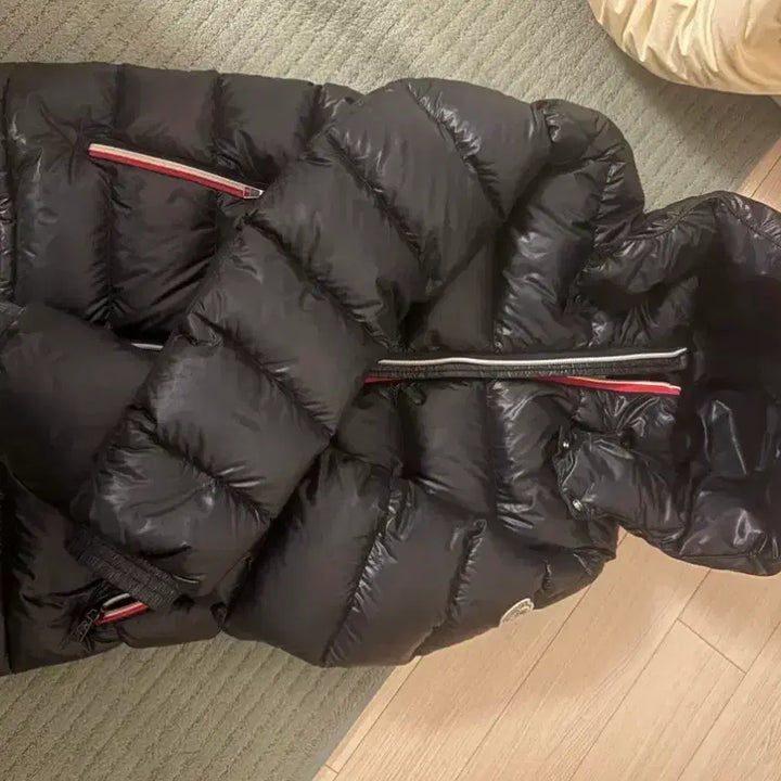 [BUNJANG] Moncler Padded Jacket / 몽클레어 패딩