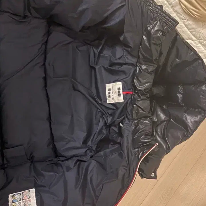 [BUNJANG] Moncler Padded Jacket / 몽클레어 패딩