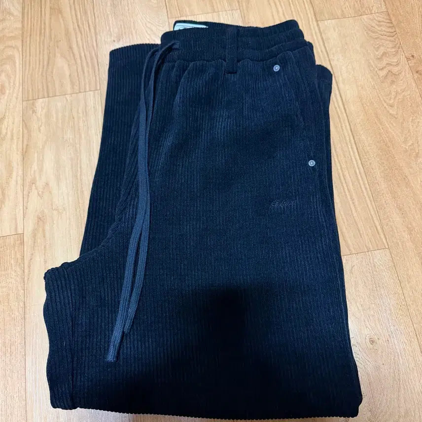 [BUNJANG] Paul Newa Mou Corduroy Bending Pants / 폴뉴아 모우 코듀로이 밴딩 팬츠