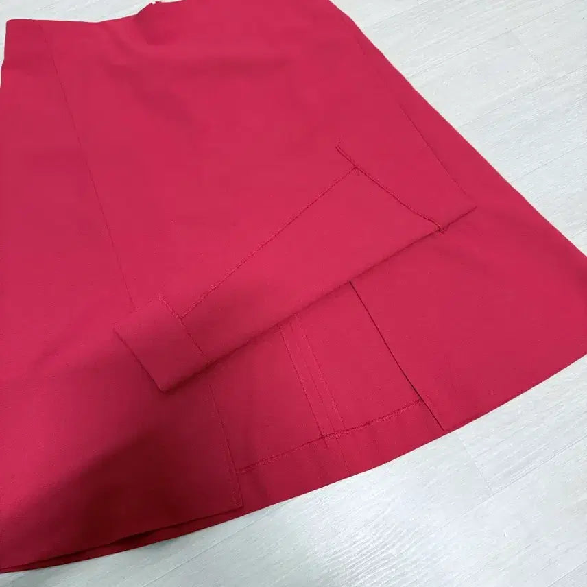 [BUNJANG] A-line Skirt (Size 66) / 꼼빠니아 레드 A라인 스커트 66