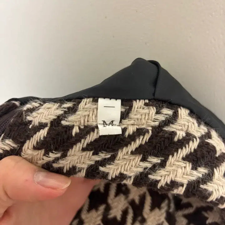 [BUNJANG] Ably Houndstooth Mini Skirt / 에이블리 하운드 체크 미니스커트