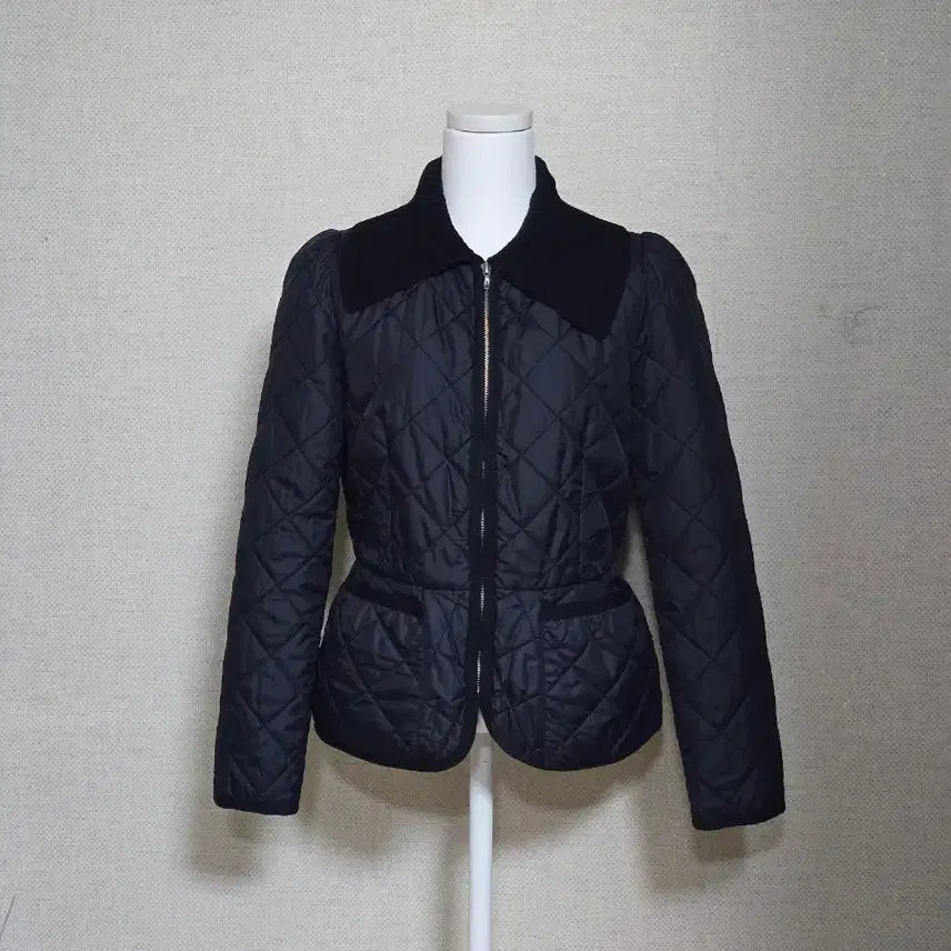 [BUNJANG] JILLSTUART Quilted Lightweight Jacket 55 / 질스튜어트) 퀄팅 경량 자켓55