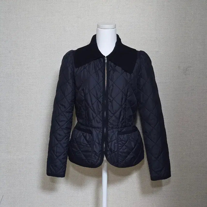 [BUNJANG] JILLSTUART Quilted Lightweight Jacket 55 / 질스튜어트) 퀄팅 경량 자켓55