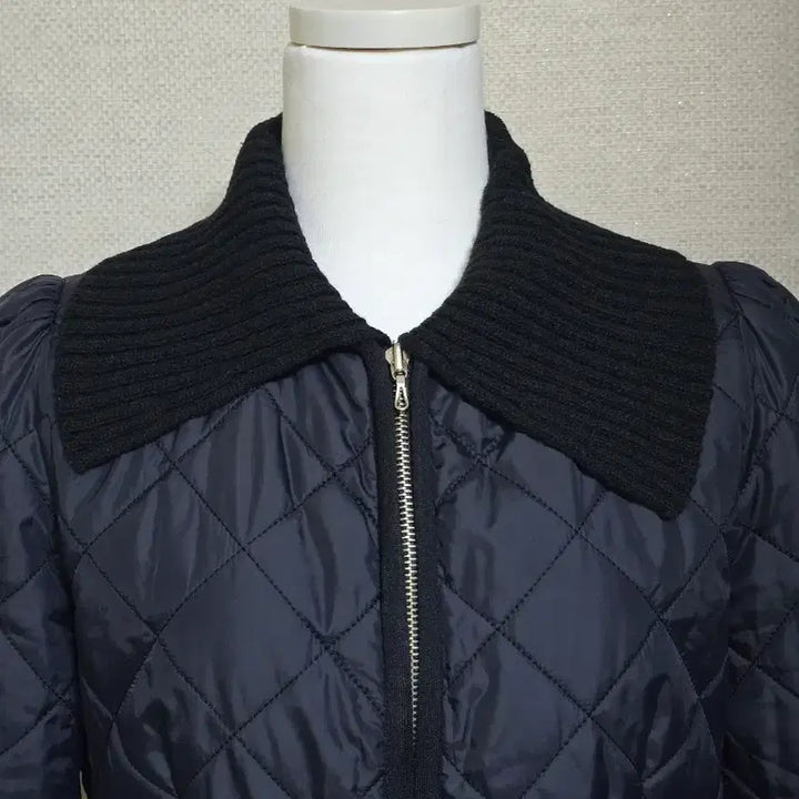 [BUNJANG] JILLSTUART Quilted Lightweight Jacket 55 / 질스튜어트) 퀄팅 경량 자켓55