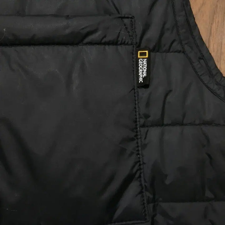 [BUNJANG] National Geographic Goose Down Padded Vest / 내셔널지오그래픽 블랙 구스다운 패딩 조끼M