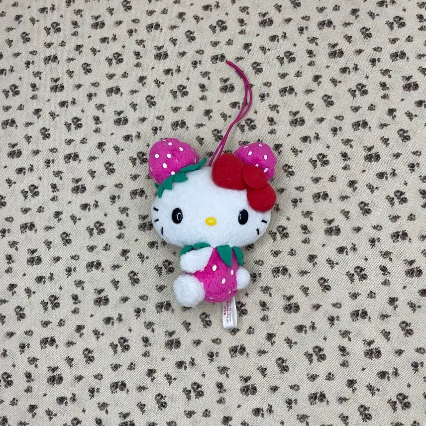 [BUNJANG] Vintage Strawberry Man "Ichigo Man" Mascot Plush / 고전 키티 인형 빈티지 마스코트 이치고 딸기 이치고맨 딸기맨