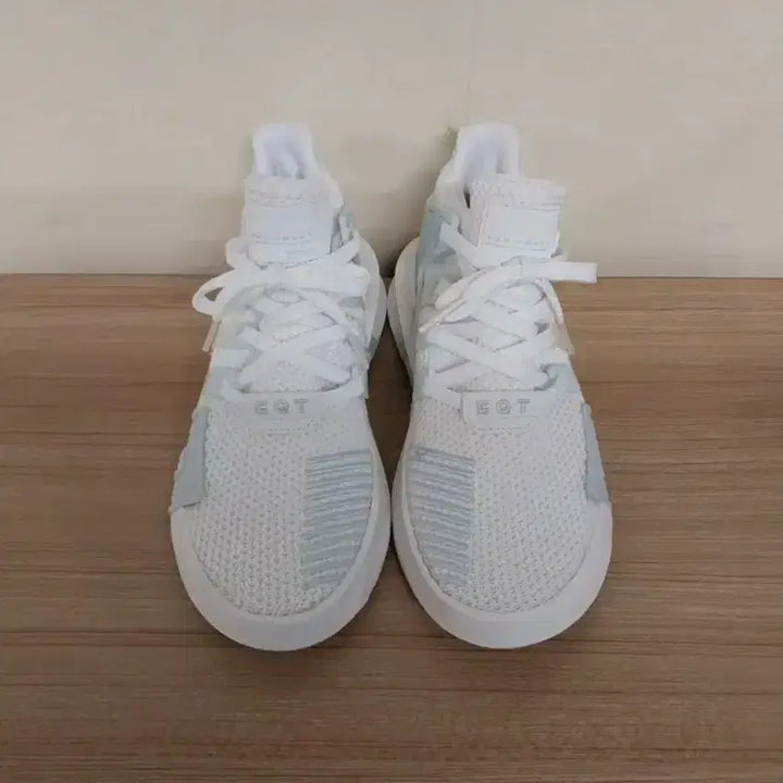 [BUNJANG] Adidas Originals EQT Basket ADV Sneakers (245) / 여성 아디다스 오리지널스 EQT 바스켓 ADV 운동화 (245)
