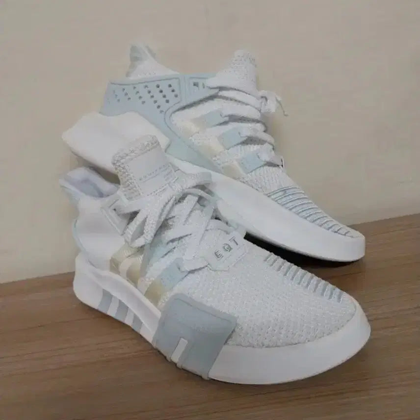 [BUNJANG] Adidas Originals EQT Basket ADV Sneakers (245) / 여성 아디다스 오리지널스 EQT 바스켓 ADV 운동화 (245)