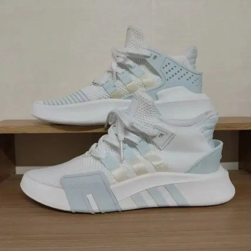 [BUNJANG] Adidas Originals EQT Basket ADV Sneakers (245) / 여성 아디다스 오리지널스 EQT 바스켓 ADV 운동화 (245)