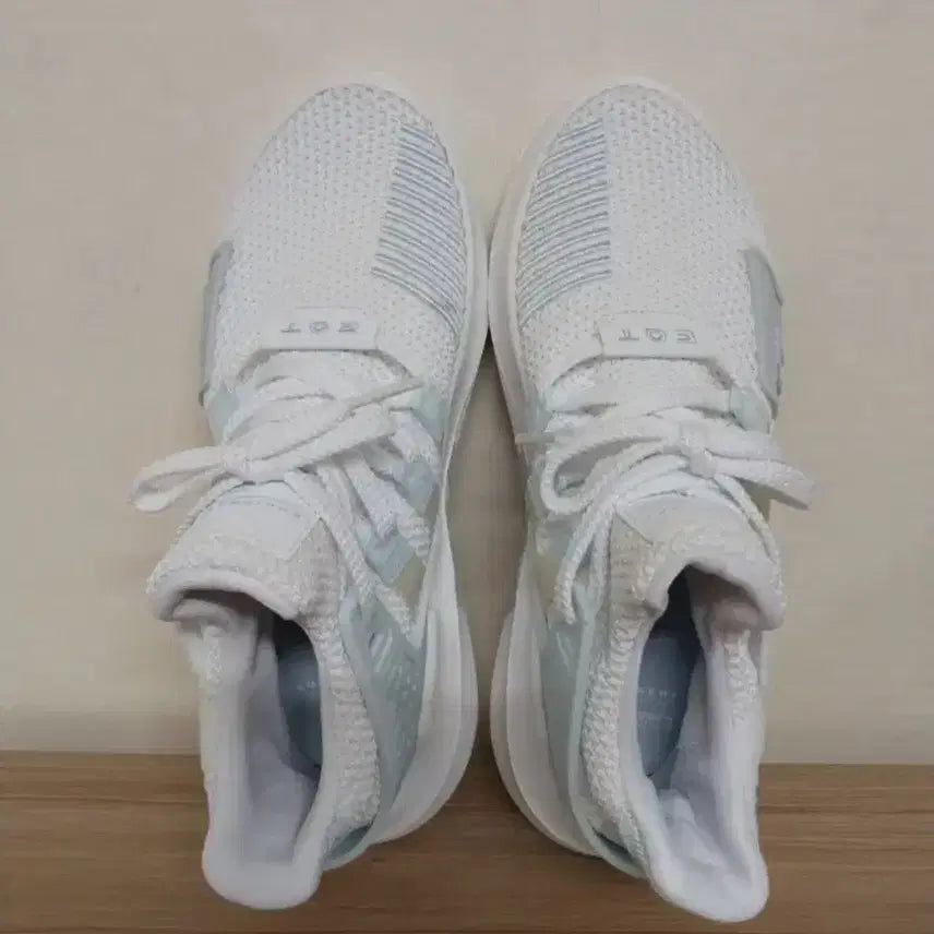 [BUNJANG] Adidas Originals EQT Basket ADV Sneakers (245) / 여성 아디다스 오리지널스 EQT 바스켓 ADV 운동화 (245)