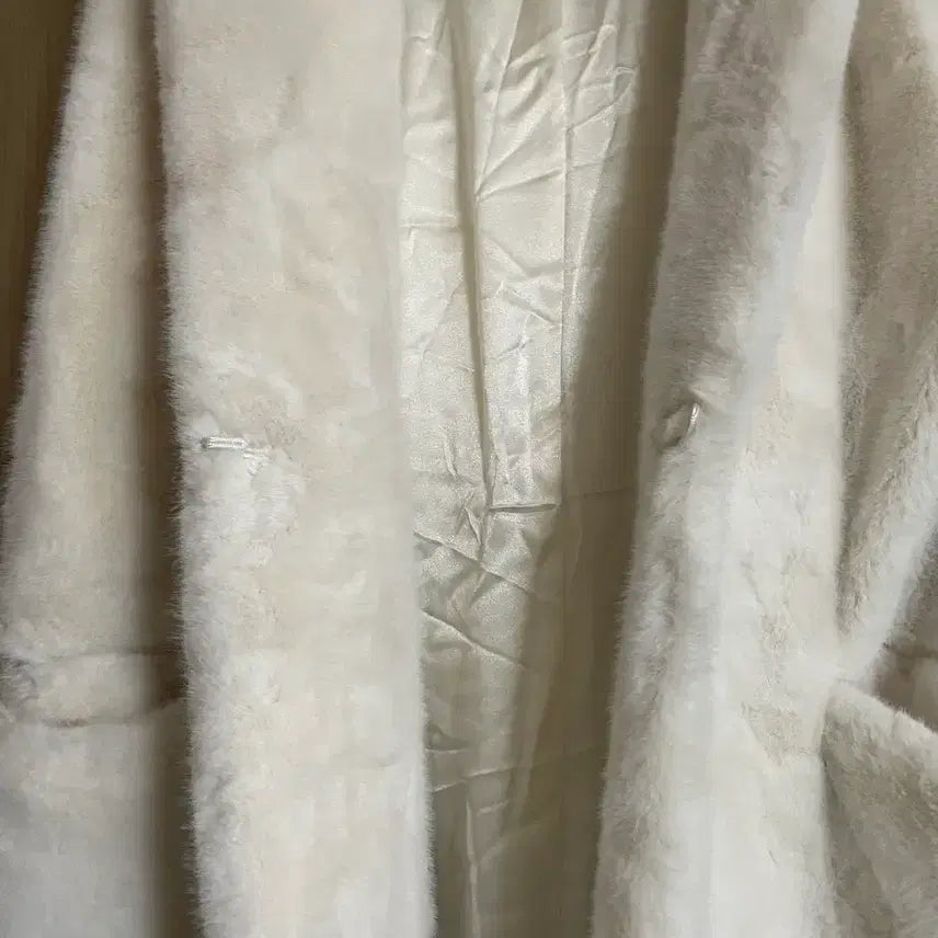 [BUNJANG] Ivory Fur Vest Hooded Long Outerwear / 아이보리 퍼 베스트 후드 롱 조끼 아우터