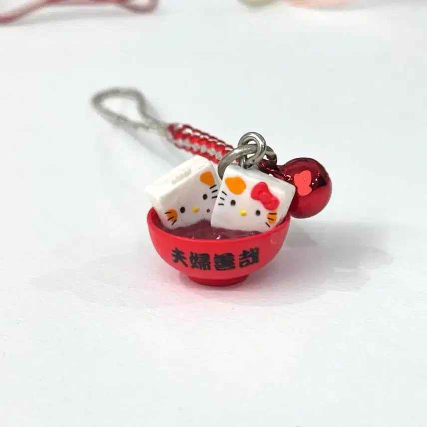 [BUNJANG] Osaka Limited Couple Red Bean Porridge Hello Kitty Strap / 오사카 한정 부부 팥죽 키티스트랩