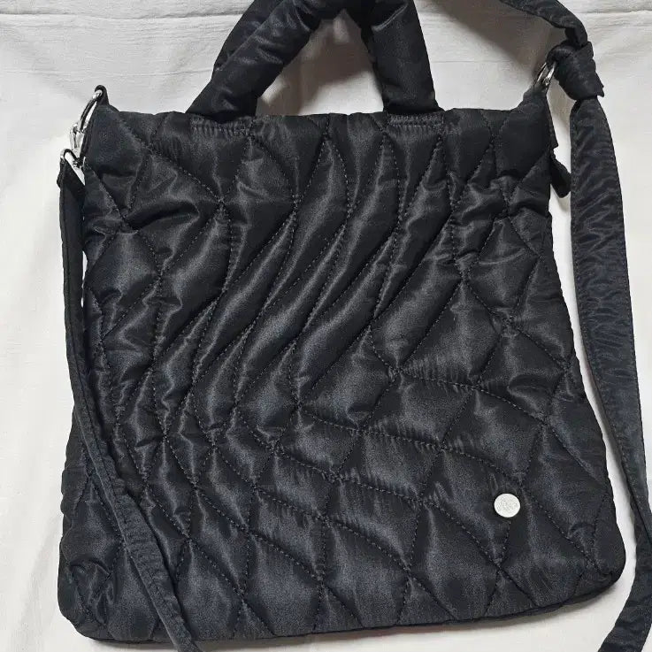 [BUNJANG] Addoff Quilting Crossbody Bag / addoff 애드오프 퀄팅 크로스백