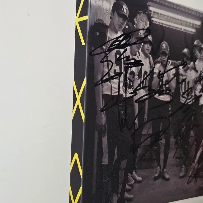 엑소 럽미라잇 친필싸인 앨범