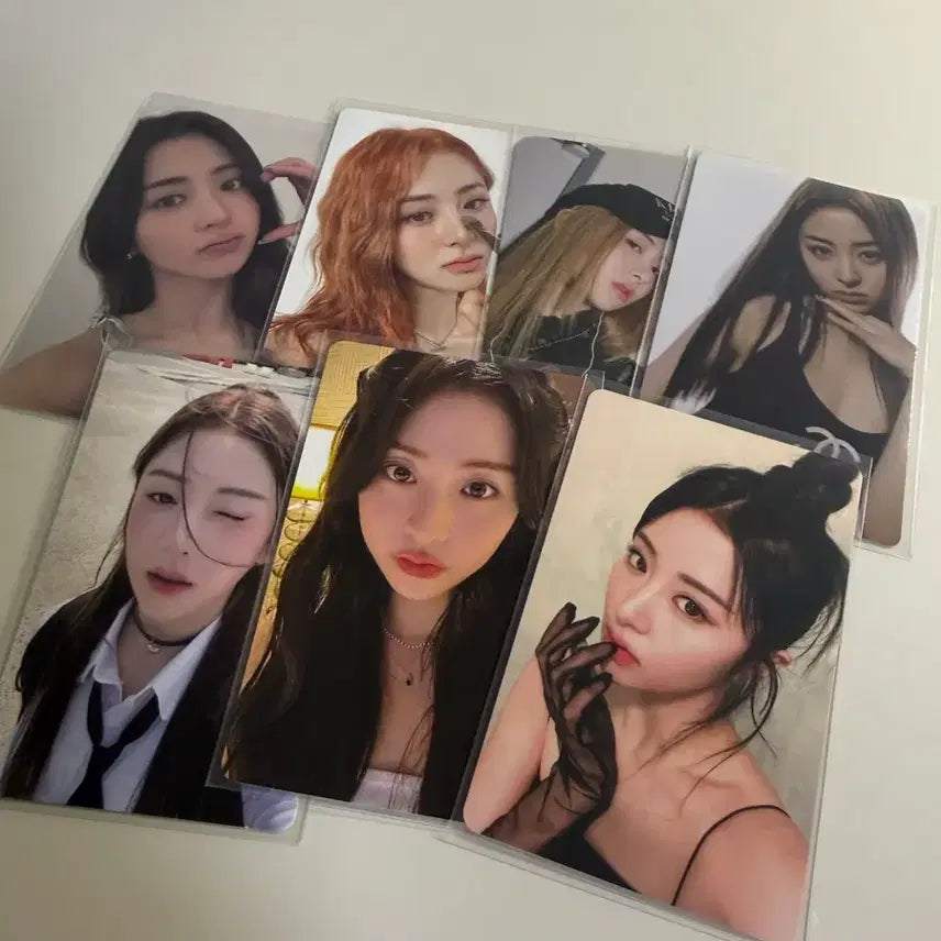 르세라핌 허윤진 포카 일괄