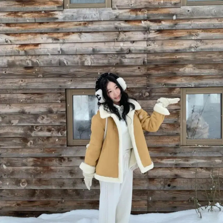 [BUNJANG] Cignature Belle Mustang / 시예 리아 무스탕 (무스탕 모자 무료증정)