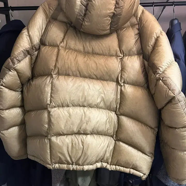 [BUNJANG] Lockheed Martin Padded Jacket Beige Size 2 / 록히드마틴 패딩 베이지 2사이즈