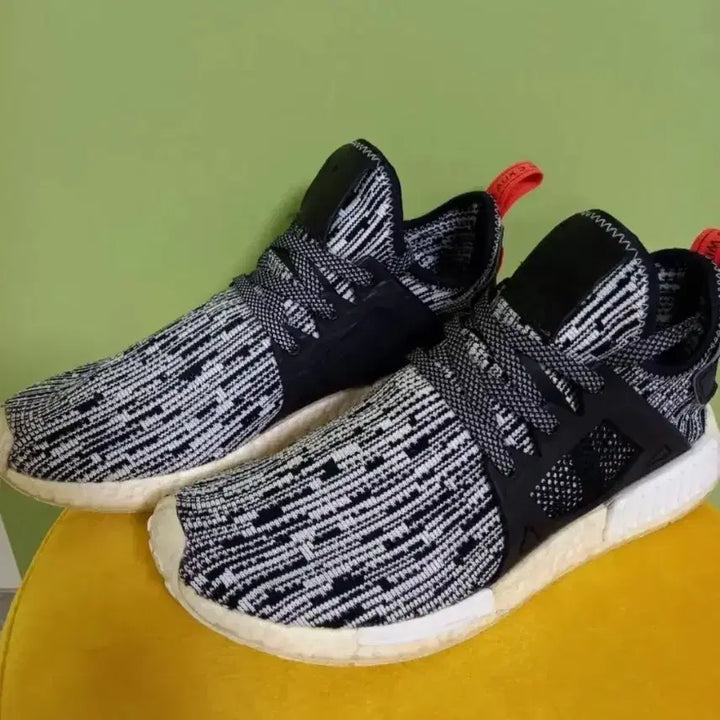 [BUNJANG] Adidas NMD XR1 PK Zebra Running Shoes / 남성 아디다스 NMD XR1 PK 얼룩말 런닝화 (270)