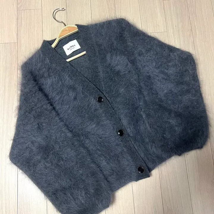 [BUNJANG] Loose Fit Raccoon 100% Fur Cardigan / 고퀄 라쿤100% 보송 퍼 가디건 브이넥 그레이 회색 루즈핏