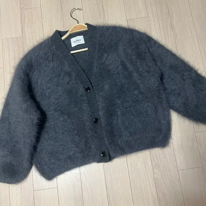 [BUNJANG] Loose Fit Raccoon 100% Fur Cardigan / 고퀄 라쿤100% 보송 퍼 가디건 브이넥 그레이 회색 루즈핏