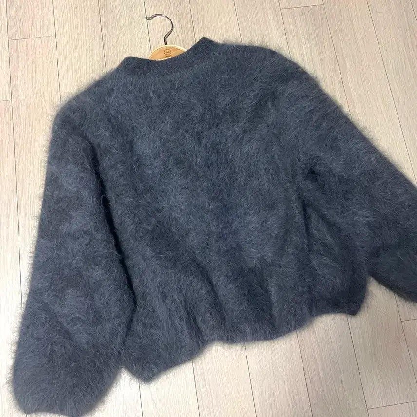[BUNJANG] Loose Fit Raccoon 100% Fur Cardigan / 고퀄 라쿤100% 보송 퍼 가디건 브이넥 그레이 회색 루즈핏