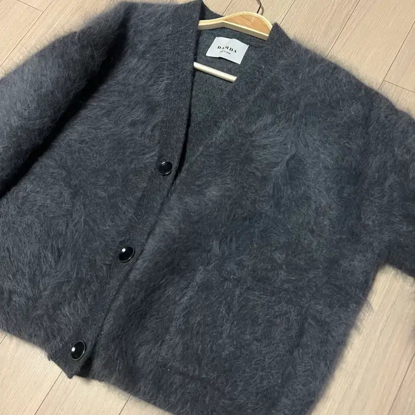 [BUNJANG] Loose Fit Raccoon 100% Fur Cardigan / 고퀄 라쿤100% 보송 퍼 가디건 브이넥 그레이 회색 루즈핏