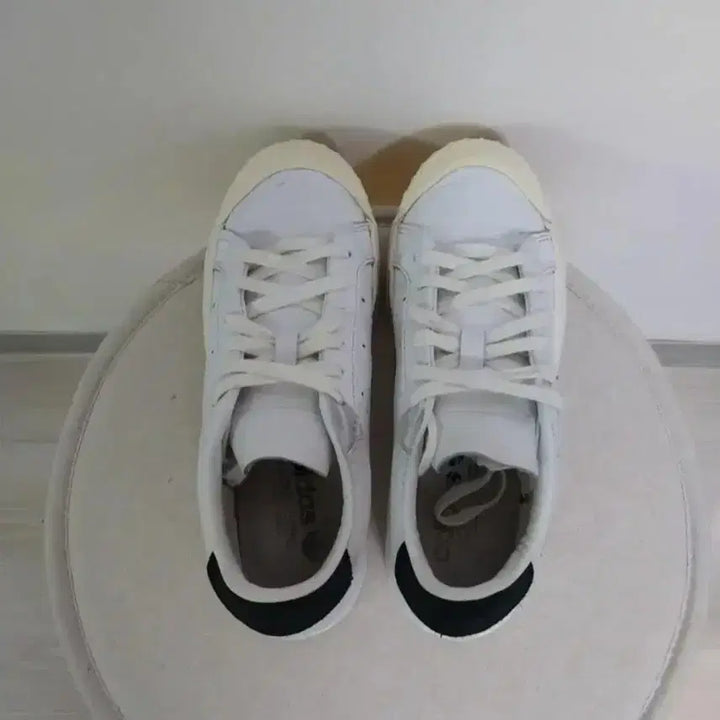 [BUNJANG] Adidas Everline Classic Sneakers (220) / 여성 아디다스 에버린 클래식 스니커즈 운동화 (220)