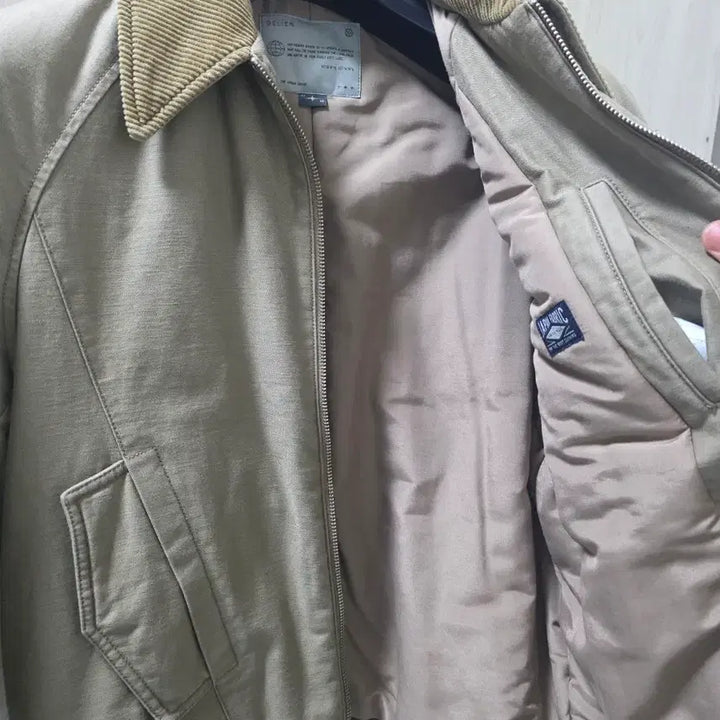 [BUNJANG] BELLEVILLE Neo City Flight Jacket - Beige / 벨리에 네오 시티 플라이트자켓 - 베이지