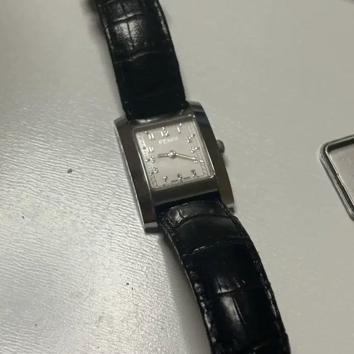 [BUNJANG] Fendi Women's Watch / 펜디 시계 판매합니다!