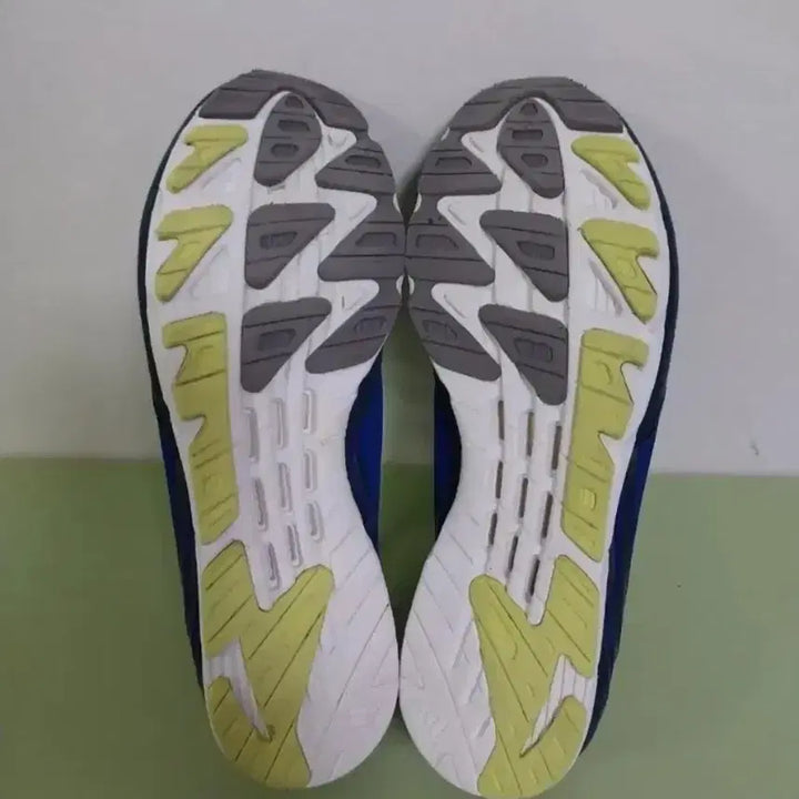 [BUNJANG] Adidas Stella McCartney Running Shoes (250) / 여성 아디다스 스텔라 맥카트니 러닝화, 조깅화(250)