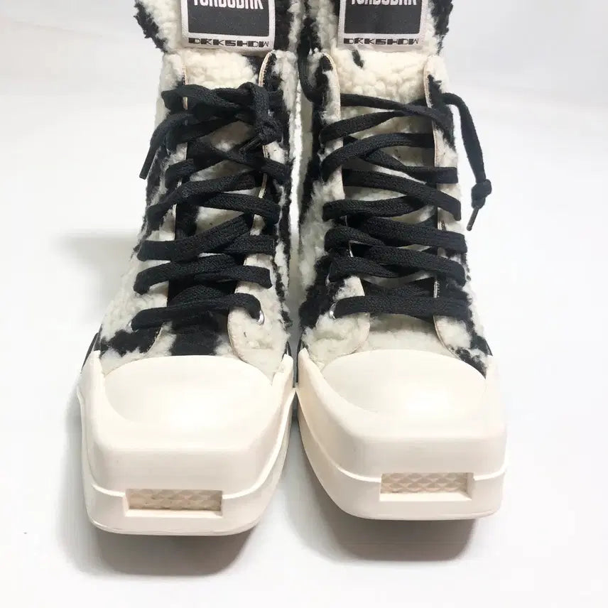 [BUNJANG] Converse x DarkShadows Turbodark Zebra 230 / 컨버스 x 다크쉐도우 쉐르파 터보다크 지브라 230