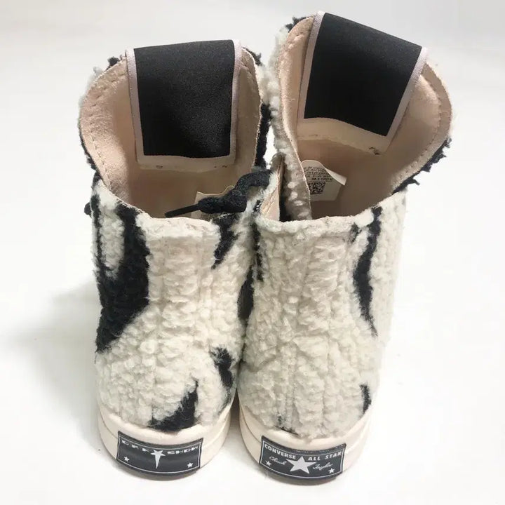 [BUNJANG] Converse x DarkShadows Turbodark Zebra 230 / 컨버스 x 다크쉐도우 쉐르파 터보다크 지브라 230