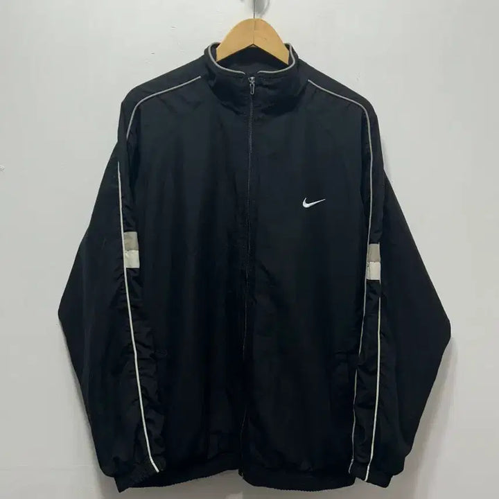 [BUNJANG] Nike Vintage Windbreaker Jacket / 나이키 블랙 바람막이 점퍼 빈티지 범보  2XL  110사이즈