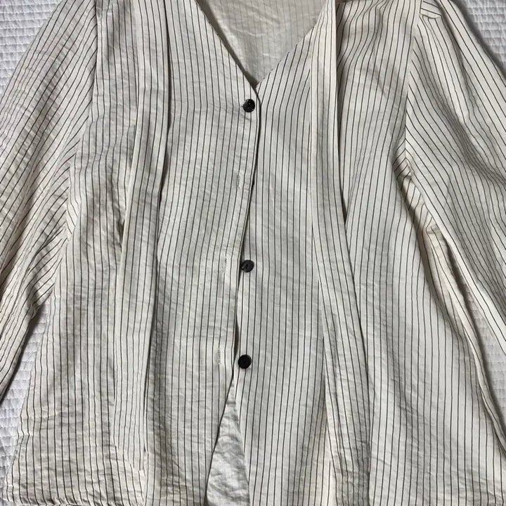 [BUNJANG] Striped Blouse / 스트라이프 블라우스