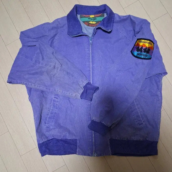 [BUNJANG] Wrangler 90s Brush Popper Blouson Jacket / 90s 랭글러 브러쉬 팝퍼 후면 로고 블루종 판매합니다