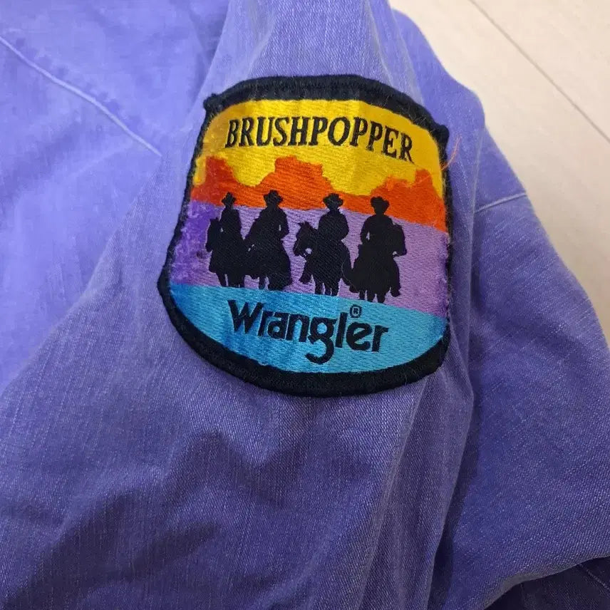 [BUNJANG] Wrangler 90s Brush Popper Blouson Jacket / 90s 랭글러 브러쉬 팝퍼 후면 로고 블루종 판매합니다