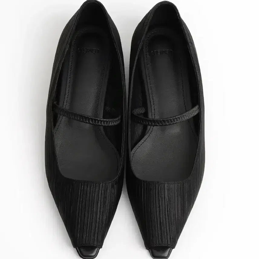 [BUNJANG] LEEMELS Black Open Toe Flats / 레멜 LEMELS WRINKLE OPEN TOE BLACK