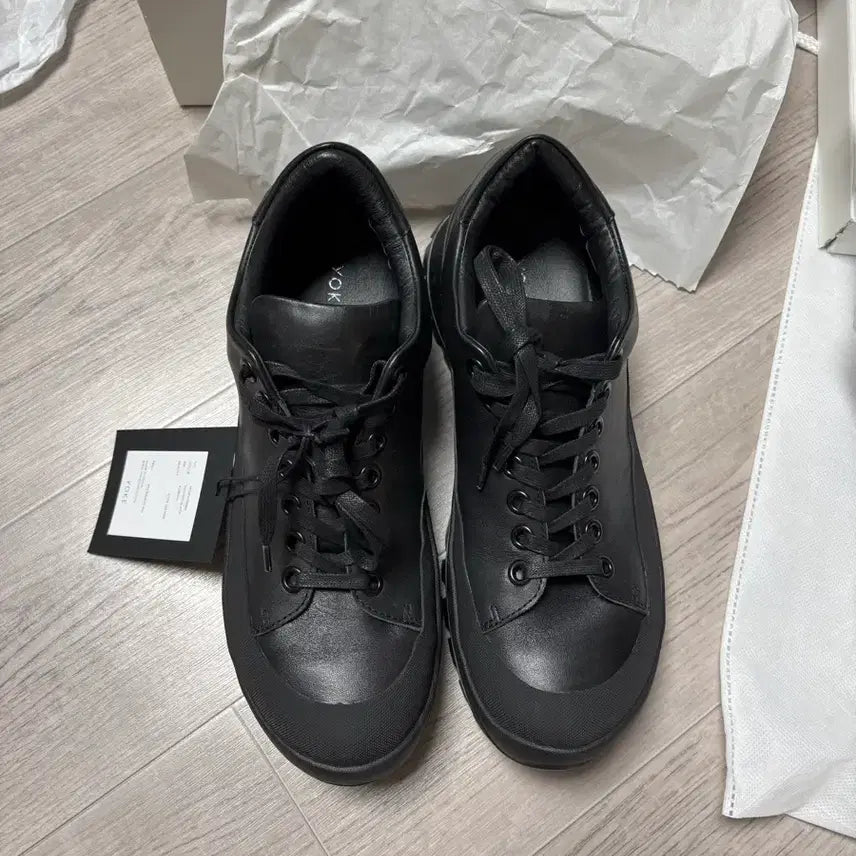 [BUNJANG] York Leather Low-Cut Sneakers / [4/280] 요크 레더 로우컷 스니커즈 24aw