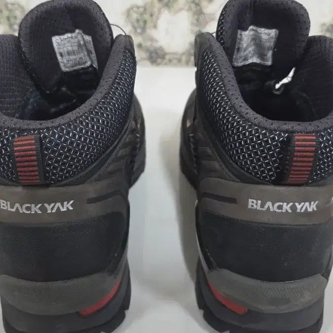 [BUNJANG] Black Yak Gore-Tex Hiking Boots / 블랙야크 고어텍스 등산화 판매합니다