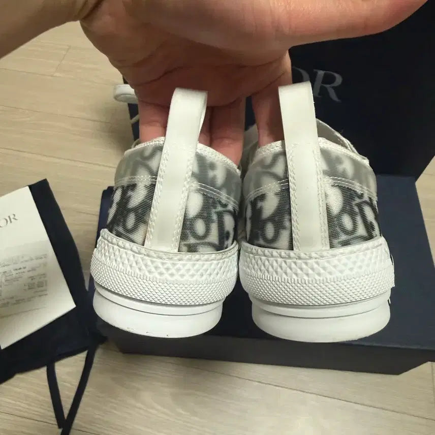 [BUNJANG] Dior B23 Low Oblique Canvas Sneakers / [42] 디올 b23 로우 오블리크 캔버스 화이트 & 블랙 매장판