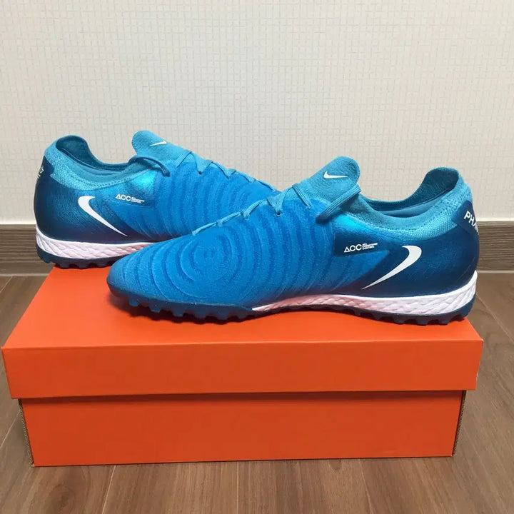 [BUNJANG] Nike Phantom GX2 Pro TF 'Mad Ambition' Soccer Cleats / <새상품> 나이키 팬텀GX2 프로 TF 매드앰비션팩 255mm