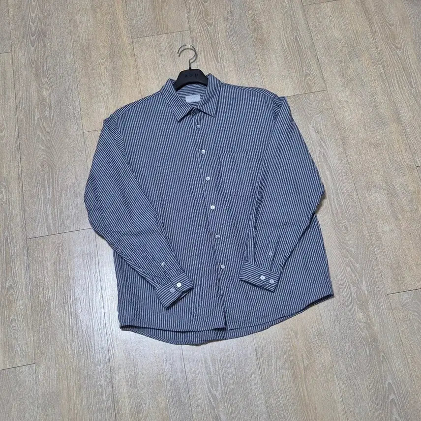 [SOLD OUT] 애습 스트라이프 셔츠
