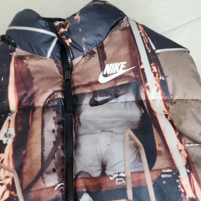 [BUNJANG] Nike Printed Padded Vest / 나이키 프린팅 패딩 조끼