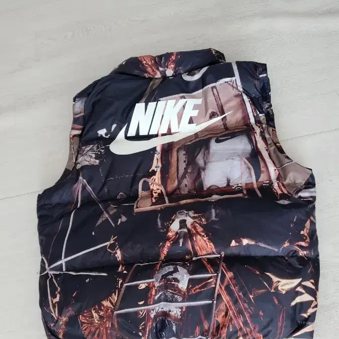 [BUNJANG] Nike Printed Padded Vest / 나이키 프린팅 패딩 조끼