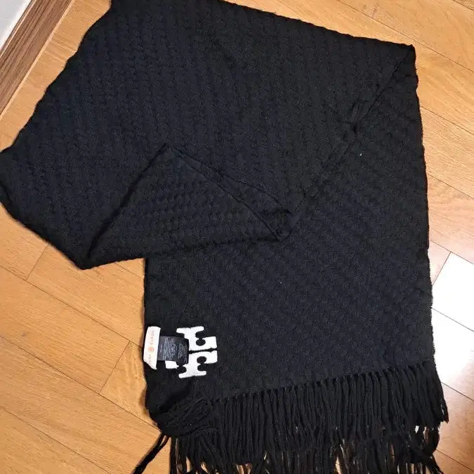[BUNJANG] Tory Burch Wool Scarf / 토리버치 블랙 머플러 양모 100%목도리