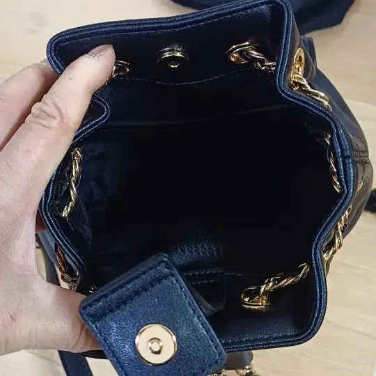 [BUNJANG] Metrocity Leather Quilted Mini Backpack / 메트로시티 소가죽 퀼팅 미니백팩