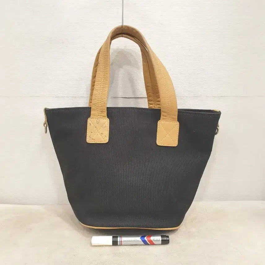 [BUNJANG] Burberry Blue Label Tote Bag / 정품) 버버리 블루라벨 블랙 토트백