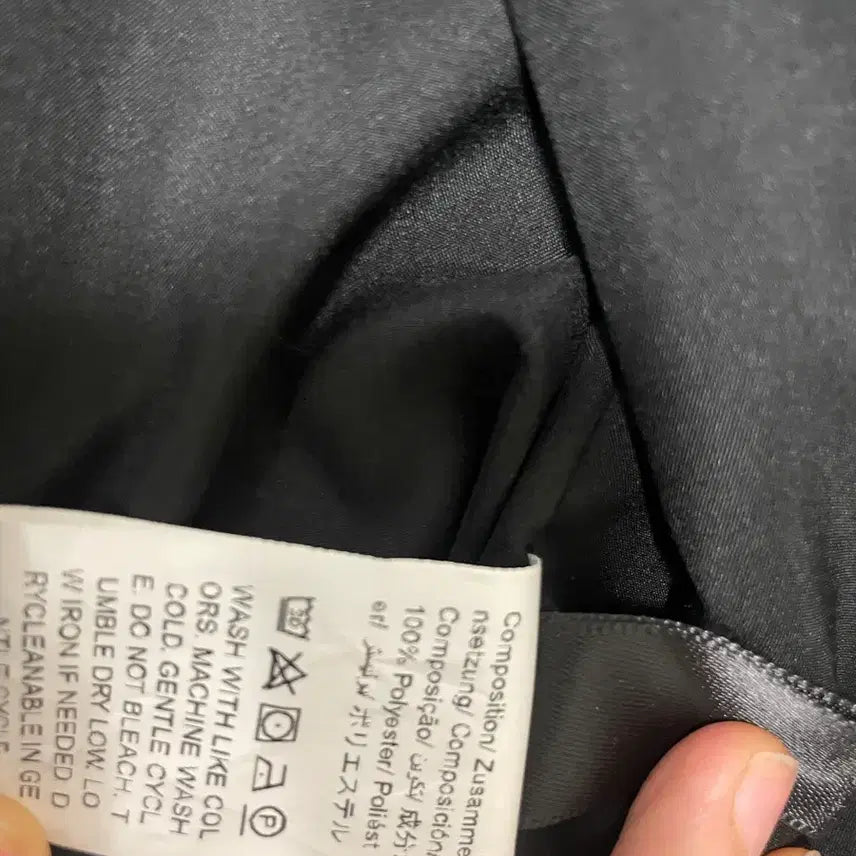 [BUNJANG] Unknown Brand Oversized Faux Leather Bomber Jacket / 00s 포켓 페이크 레더 봄버 오버핏 자켓 블랙 락시크무채색 올세인츠자라