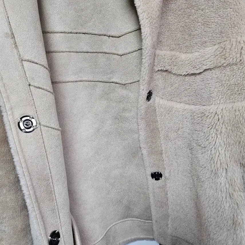 [BUNJANG] Unige Mustang / 유니지 무스탕