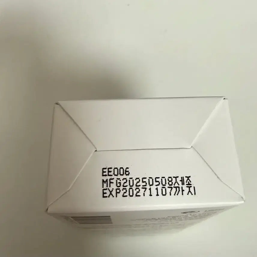 [BUNJANG] D'alba Waterfull Essence Sunscreen / 달바 워터풀 에센스 선크림 새상품